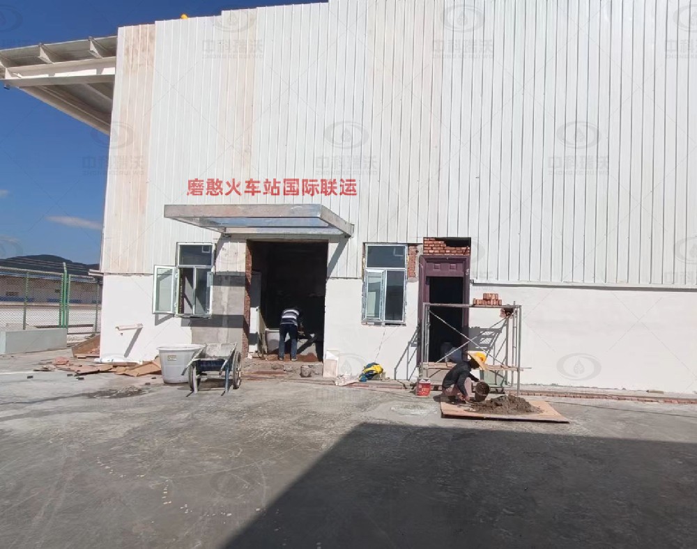 云南省西双版纳傣族自治州某火车站91成人看片网址91看片神器APP污水处理设备安装调试完成